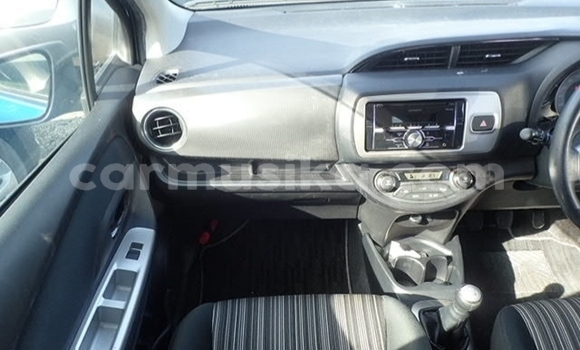 Acheter Occasion Voiture Toyota Vitz Bleu à Beitbridge, Matabeleland South Acheter Occasion Voiture Toyota Vitz Bleu à Beitbridge, Matabeleland South