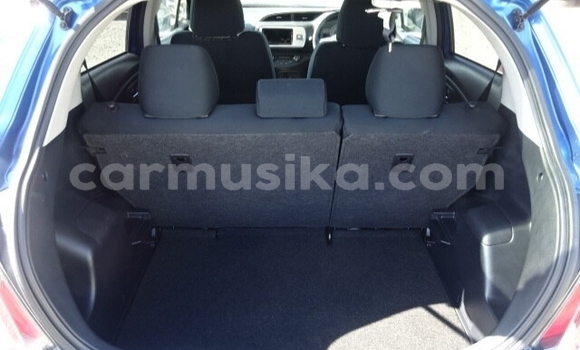 Acheter Occasion Voiture Toyota Vitz Bleu à Beitbridge, Matabeleland South Acheter Occasion Voiture Toyota Vitz Bleu à Beitbridge, Matabeleland South