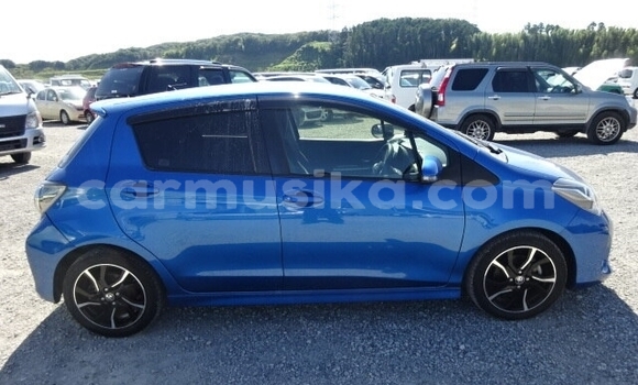 Acheter Occasion Voiture Toyota Vitz Bleu à Beitbridge, Matabeleland South Acheter Occasion Voiture Toyota Vitz Bleu à Beitbridge, Matabeleland South