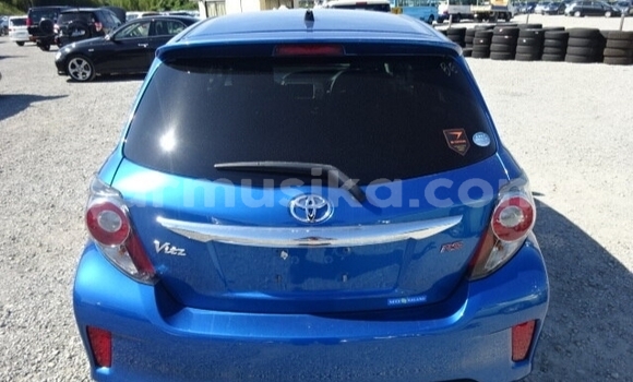 Acheter Occasion Voiture Toyota Vitz Bleu à Beitbridge, Matabeleland South Acheter Occasion Voiture Toyota Vitz Bleu à Beitbridge, Matabeleland South