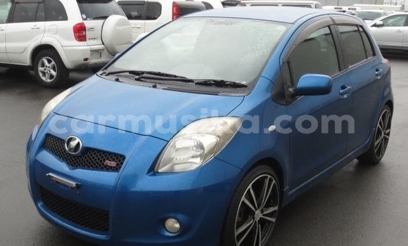 Buy Used Toyota Vitz Blue Car in Beitbridge in Matabeleland South Buy Used Toyota Vitz Blue Car in Beitbridge in Matabeleland South
