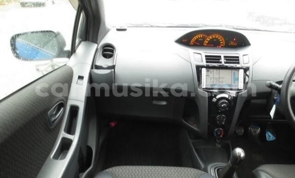 Buy Used Toyota Vitz Blue Car in Beitbridge in Matabeleland South Buy Used Toyota Vitz Blue Car in Beitbridge in Matabeleland South