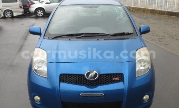 Buy Used Toyota Vitz Blue Car in Beitbridge in Matabeleland South Buy Used Toyota Vitz Blue Car in Beitbridge in Matabeleland South