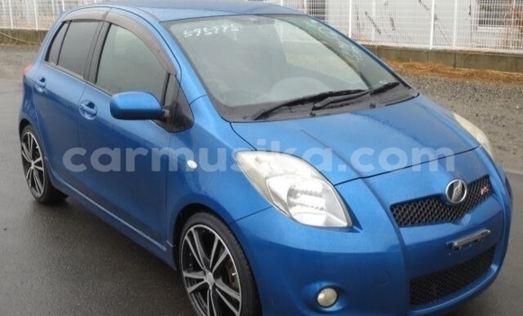 Buy Used Toyota Vitz Blue Car in Beitbridge in Matabeleland South Buy Used Toyota Vitz Blue Car in Beitbridge in Matabeleland South