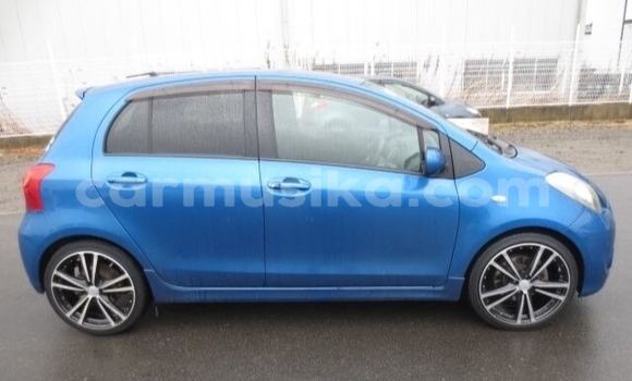 Buy Used Toyota Vitz Blue Car in Beitbridge in Matabeleland South Buy Used Toyota Vitz Blue Car in Beitbridge in Matabeleland South