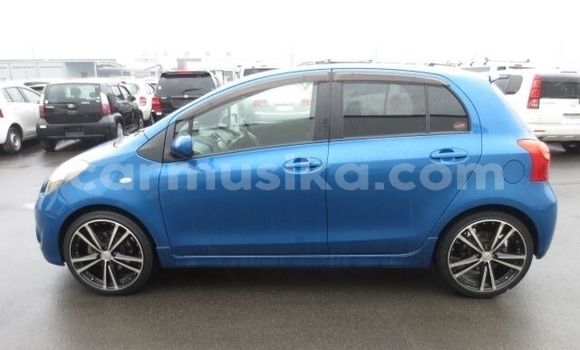 Buy Used Toyota Vitz Blue Car in Beitbridge in Matabeleland South Buy Used Toyota Vitz Blue Car in Beitbridge in Matabeleland South