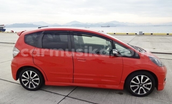 Tenga Tsaru Honda Fit Tsvuku Mota in Beitbridge in Matabeleland South Tenga Tsaru Honda Fit Tsvuku Mota in Beitbridge in Matabeleland South