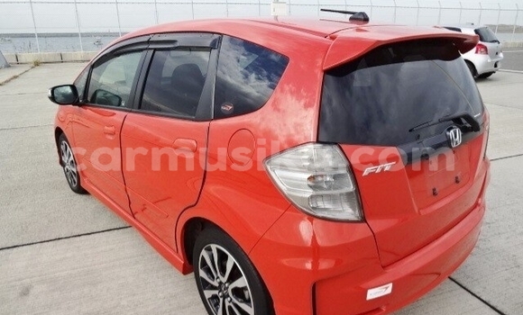 Tenga Tsaru Honda Fit Tsvuku Mota in Beitbridge in Matabeleland South Tenga Tsaru Honda Fit Tsvuku Mota in Beitbridge in Matabeleland South
