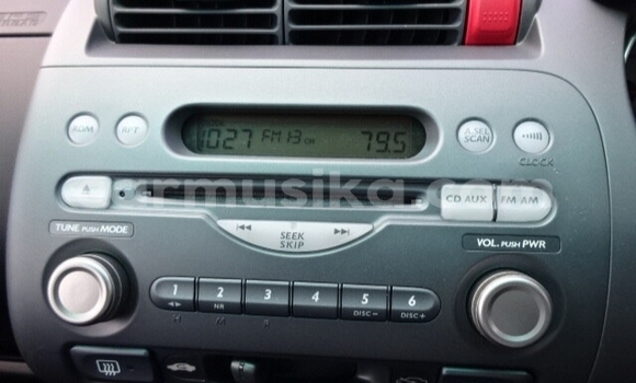 Nunua Ilio tumika Honda Fit Fedha Gari ndani ya Beitbridge nchini Matabeleland Kusini Nunua Ilio tumika Honda Fit Fedha Gari ndani ya Beitbridge nchini Matabeleland Kusini