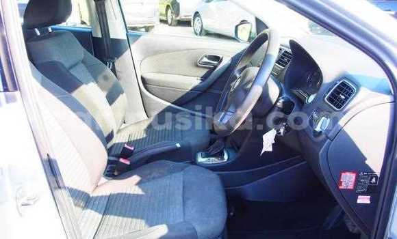 Nunua Ilio tumika Volkswagen Polo Fedha Gari ndani ya Beitbridge nchini Matabeleland Kusini Nunua Ilio tumika Volkswagen Polo Fedha Gari ndani ya Beitbridge nchini Matabeleland Kusini