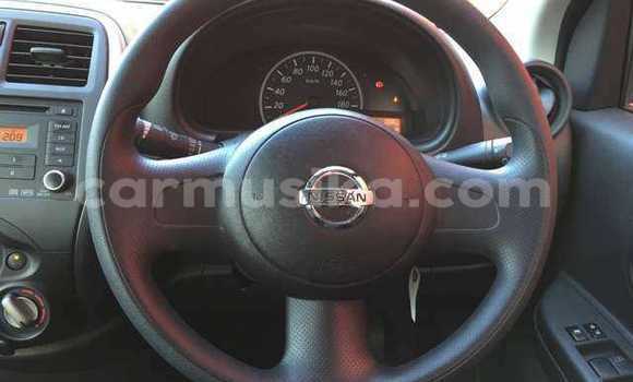 Acheter Occasion Voiture Nissan March Rouge à Beitbridge, Matabeleland South Acheter Occasion Voiture Nissan March Rouge à Beitbridge, Matabeleland South