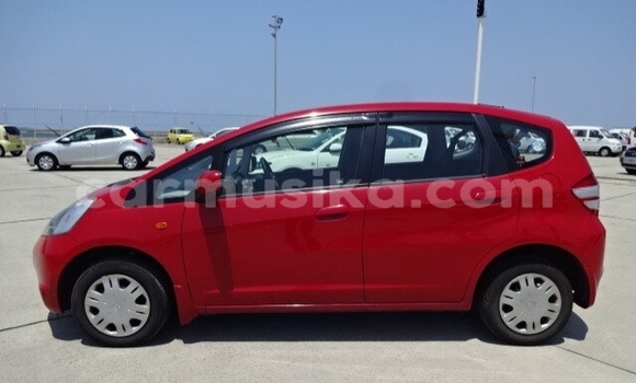 Buy Used Honda Fit Red Car in Beitbridge in Matabeleland South Buy Used Honda Fit Red Car in Beitbridge in Matabeleland South