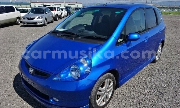 Buy Used Honda Fit Blue Car in Beitbridge in Matabeleland South