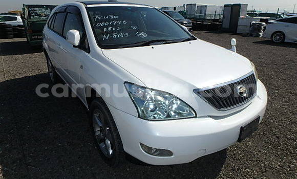 Nunua Ilio tumika Toyota Surf Fedha Gari ndani ya Beitbridge nchini Matabeleland Kusini