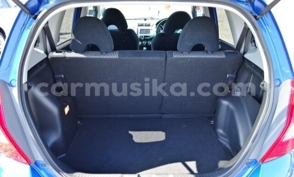 Buy Used Honda Fit Blue Car in Beitbridge in Matabeleland South Buy Used Honda Fit Blue Car in Beitbridge in Matabeleland South