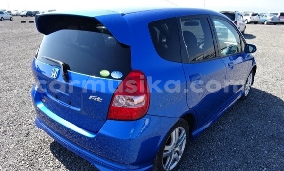 Buy Used Honda Fit Blue Car in Beitbridge in Matabeleland South Buy Used Honda Fit Blue Car in Beitbridge in Matabeleland South