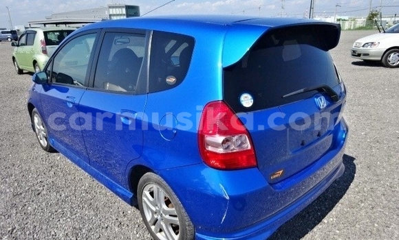 Buy Used Honda Fit Blue Car in Beitbridge in Matabeleland South Buy Used Honda Fit Blue Car in Beitbridge in Matabeleland South