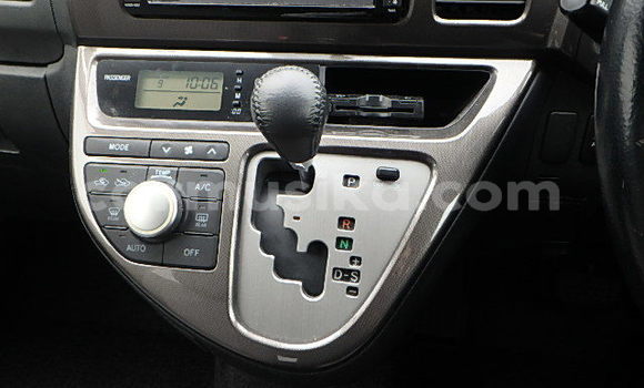 Buy Used Toyota Wish Silver Car in Beitbridge in Matabeleland South Buy Used Toyota Wish Silver Car in Beitbridge in Matabeleland South