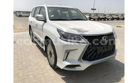 Tenga Imported Lexus LX Chena Mota in Import - Dubai in Harare Tenga Imported Lexus LX Chena Mota in Import - Dubai in Harare
