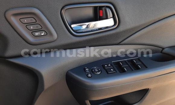 Nunua Ilio tumika Honda CR–V Beige Gari ndani ya Beitbridge nchini Matabeleland Kusini Nunua Ilio tumika Honda CR–V Beige Gari ndani ya Beitbridge nchini Matabeleland Kusini