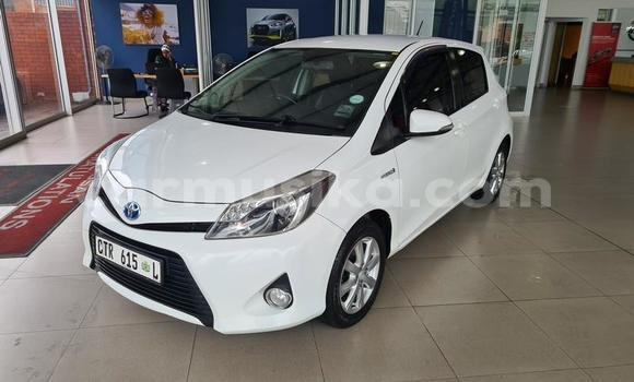 Acheter Occasion Voiture Toyota Yaris Blanc à Beitbridge, Matabeleland South Acheter Occasion Voiture Toyota Yaris Blanc à Beitbridge, Matabeleland South