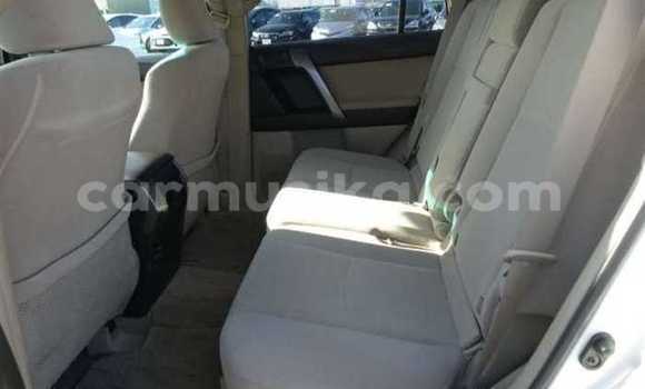 Acheter Occasion Voiture Toyota Land Cruiser Prado Blanc à Beitbridge, Matabeleland South Acheter Occasion Voiture Toyota Land Cruiser Prado Blanc à Beitbridge, Matabeleland South