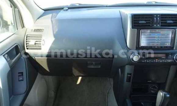 Acheter Occasion Voiture Toyota Land Cruiser Prado Blanc à Beitbridge, Matabeleland South Acheter Occasion Voiture Toyota Land Cruiser Prado Blanc à Beitbridge, Matabeleland South