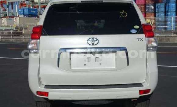 Acheter Occasion Voiture Toyota Land Cruiser Prado Blanc à Beitbridge, Matabeleland South Acheter Occasion Voiture Toyota Land Cruiser Prado Blanc à Beitbridge, Matabeleland South