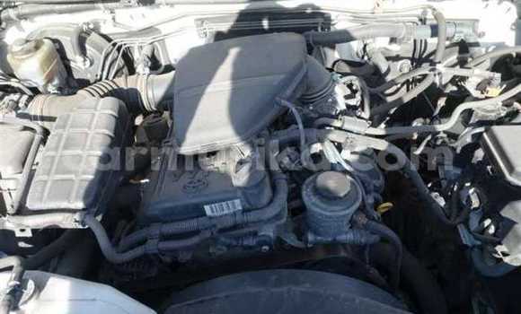 Acheter Occasion Voiture Toyota Land Cruiser Prado Blanc à Beitbridge, Matabeleland South Acheter Occasion Voiture Toyota Land Cruiser Prado Blanc à Beitbridge, Matabeleland South