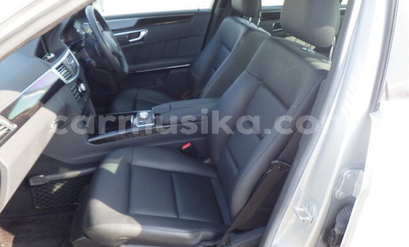 Tenga Tsaru Mercedes-Benz C180 COUPE Sirivha Mota in Beitbridge in Matabeleland South Tenga Tsaru Mercedes-Benz C180 COUPE Sirivha Mota in Beitbridge in Matabeleland South