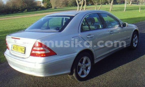 Tenga Tsaru Mercedes-Benz C180 COUPE Sirivha Mota in Beitbridge in Matabeleland South Tenga Tsaru Mercedes-Benz C180 COUPE Sirivha Mota in Beitbridge in Matabeleland South