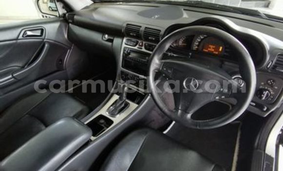 Tenga Tsaru Mercedes-Benz C180 coupe Sirivha Mota in Avondale in Harare Tenga Tsaru Mercedes-Benz C180 coupe Sirivha Mota in Avondale in Harare