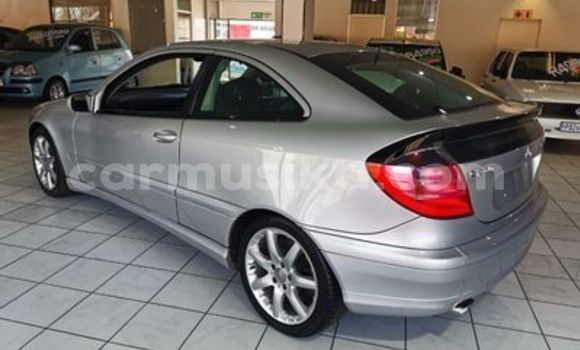 Tenga Tsaru Mercedes-Benz C180 coupe Sirivha Mota in Avondale in Harare Tenga Tsaru Mercedes-Benz C180 coupe Sirivha Mota in Avondale in Harare