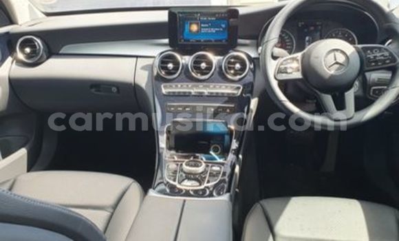 Tenga Tsaru Mercedes-Benz E200 Chena Mota in Beitbridge in Matabeleland South