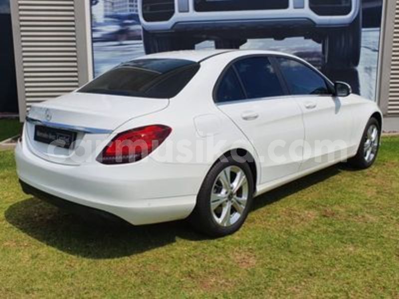 Big with watermark mercedes benz e200 matabeleland south beitbridge 21239