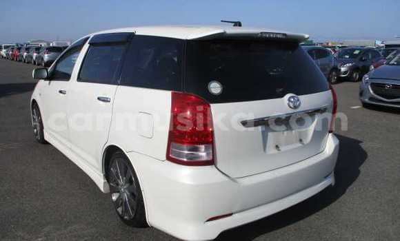 Tenga Tsaru Toyota Wish Chena Mota in Beitbridge in Matabeleland South Tenga Tsaru Toyota Wish Chena Mota in Beitbridge in Matabeleland South