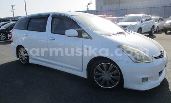 Tenga Tsaru Toyota Wish Chena Mota in Beitbridge in Matabeleland South Tenga Tsaru Toyota Wish Chena Mota in Beitbridge in Matabeleland South