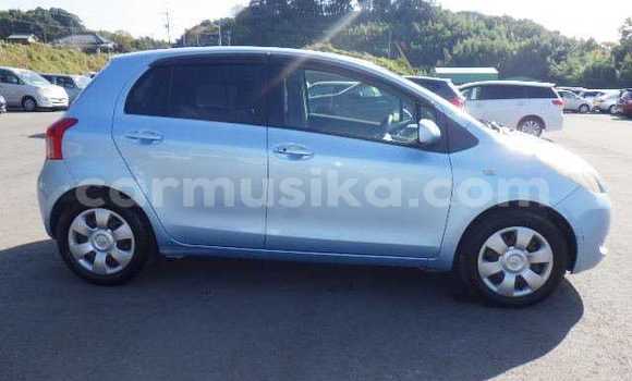 Acheter Occasion Voiture Toyota Vitz Bleu à Beitbridge, Matabeleland South Acheter Occasion Voiture Toyota Vitz Bleu à Beitbridge, Matabeleland South