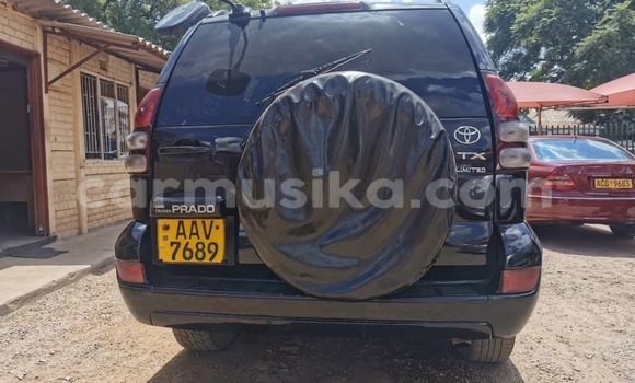 Nunua Ilio tumika Toyota Land Cruiser Prado Nyeusi Gari ndani ya Harare nchini Harare Nunua Ilio tumika Toyota Land Cruiser Prado Nyeusi Gari ndani ya Harare nchini Harare