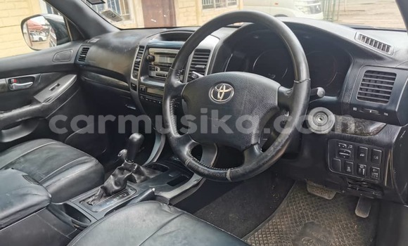 Nunua Ilio tumika Toyota Land Cruiser Prado Nyeusi Gari ndani ya Harare nchini Harare Nunua Ilio tumika Toyota Land Cruiser Prado Nyeusi Gari ndani ya Harare nchini Harare