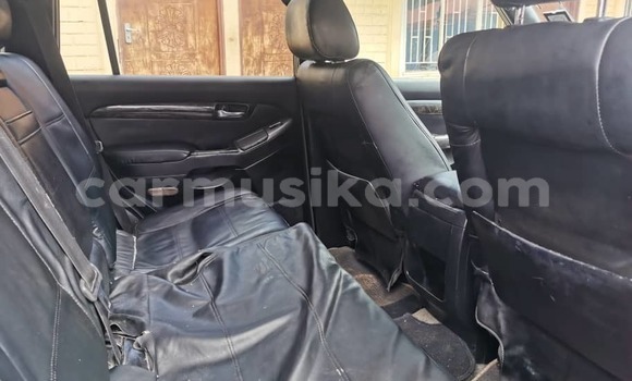 Nunua Ilio tumika Toyota Land Cruiser Prado Nyeusi Gari ndani ya Harare nchini Harare Nunua Ilio tumika Toyota Land Cruiser Prado Nyeusi Gari ndani ya Harare nchini Harare
