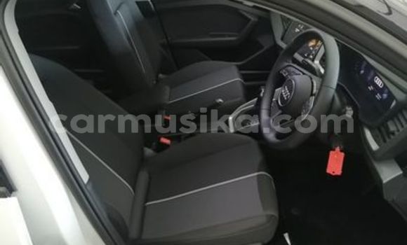 Acheter Occasion Voiture Audi A4 Blanc à Beitbridge, Matabeleland South Acheter Occasion Voiture Audi A4 Blanc à Beitbridge, Matabeleland South