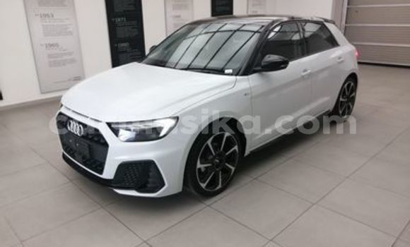 Acheter Occasion Voiture Audi A4 Blanc à Beitbridge, Matabeleland South Acheter Occasion Voiture Audi A4 Blanc à Beitbridge, Matabeleland South