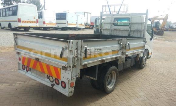 Acheter Occasion Utilitaire Toyota DA Blanc à Beitbridge, Matabeleland South Acheter Occasion Utilitaire Toyota DA Blanc à Beitbridge, Matabeleland South