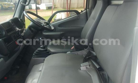 Acheter Occasion Utilitaire Toyota DA Blanc à Beitbridge, Matabeleland South Acheter Occasion Utilitaire Toyota DA Blanc à Beitbridge, Matabeleland South