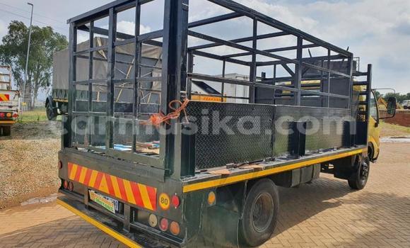 Acheter Occasion Utilitaire Toyota DA Marron à Beitbridge, Matabeleland South Acheter Occasion Utilitaire Toyota DA Marron à Beitbridge, Matabeleland South