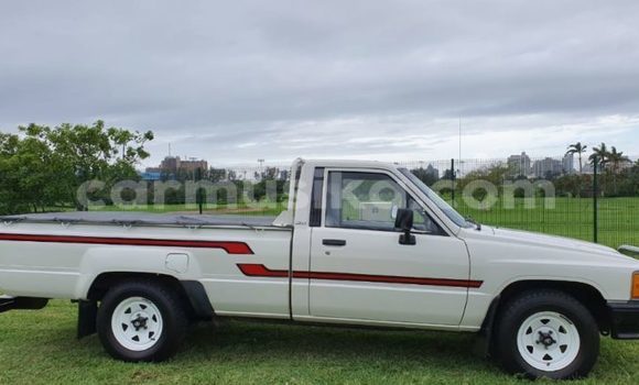Buy Used Toyota Hilux Other Car in Beitbridge in Matabeleland South