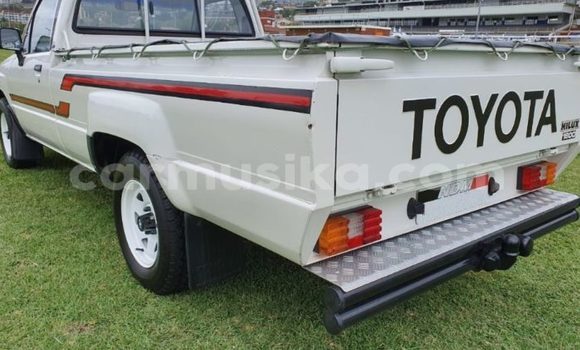Buy Used Toyota Hilux Other Car in Beitbridge in Matabeleland South Buy Used Toyota Hilux Other Car in Beitbridge in Matabeleland South
