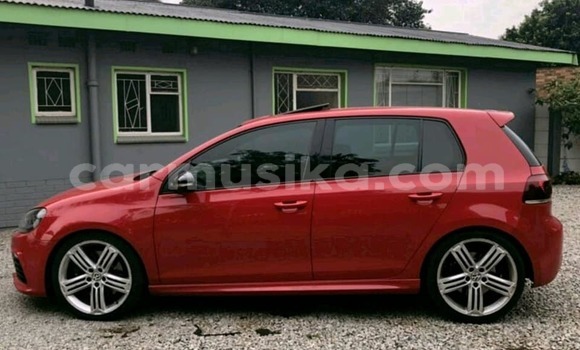 Tenga Tsaru Volkswagen Golf R Tsvuku Mota in Harare in Harare Tenga Tsaru Volkswagen Golf R Tsvuku Mota in Harare in Harare