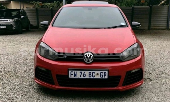 Tenga Tsaru Volkswagen Golf R Tsvuku Mota in Harare in Harare Tenga Tsaru Volkswagen Golf R Tsvuku Mota in Harare in Harare